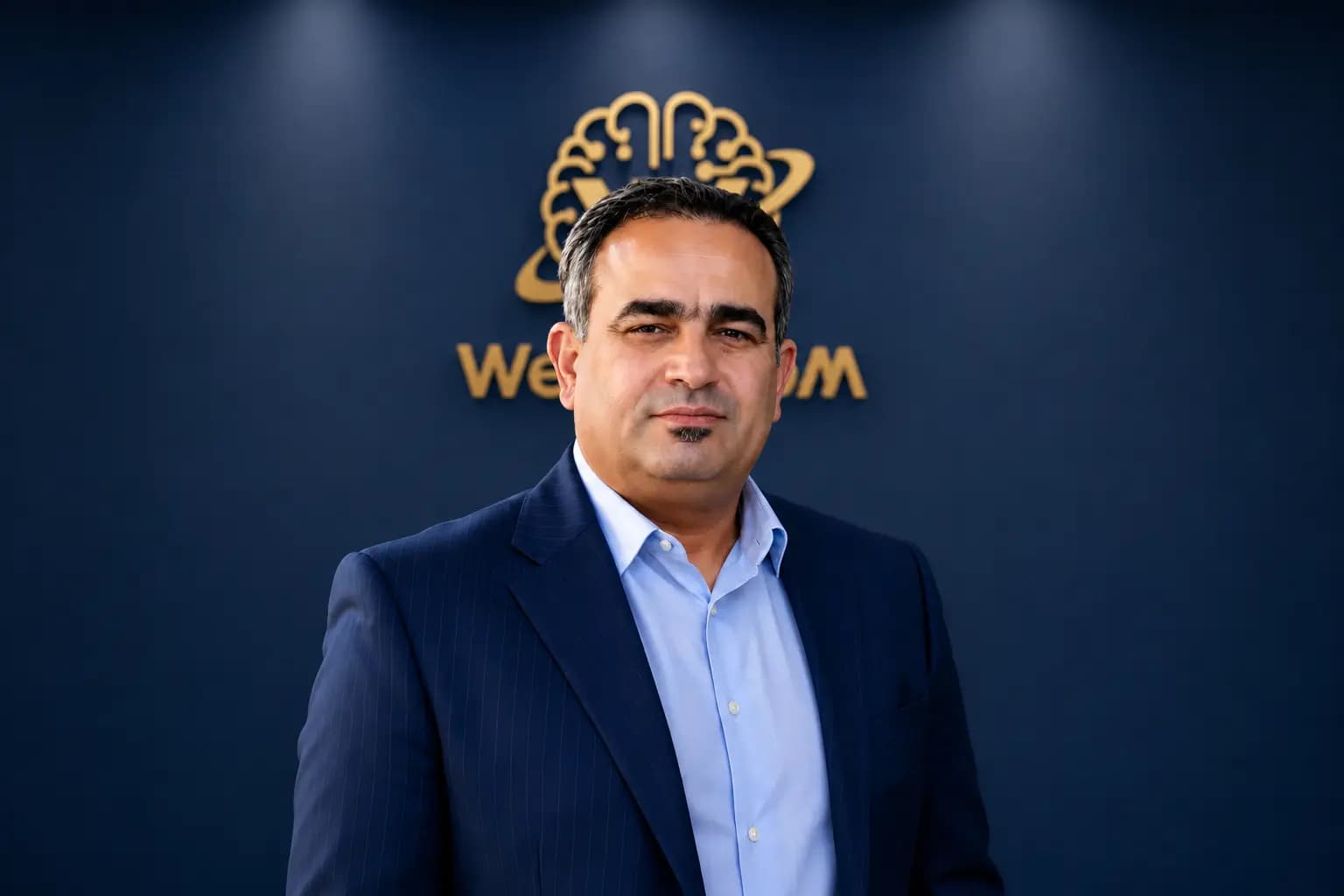 پرتره عضو تیم توسعه فرانت‌اند وبکام